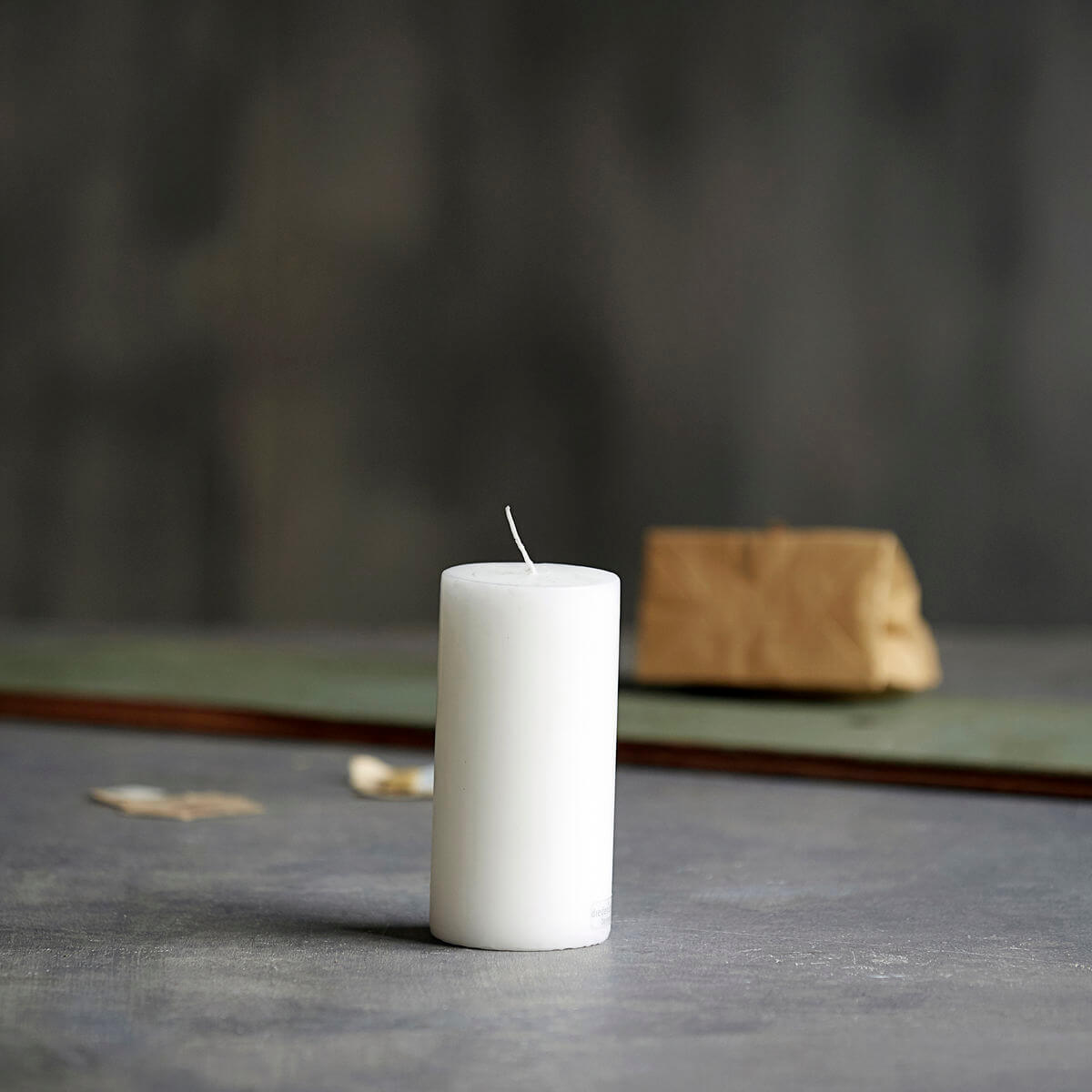 Balta žvakė, 15 cm